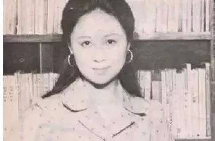 琼瑶小说排行_一生自杀3次,抢别人丈夫,琼瑶有多作,琼瑶剧就有多真实(2)