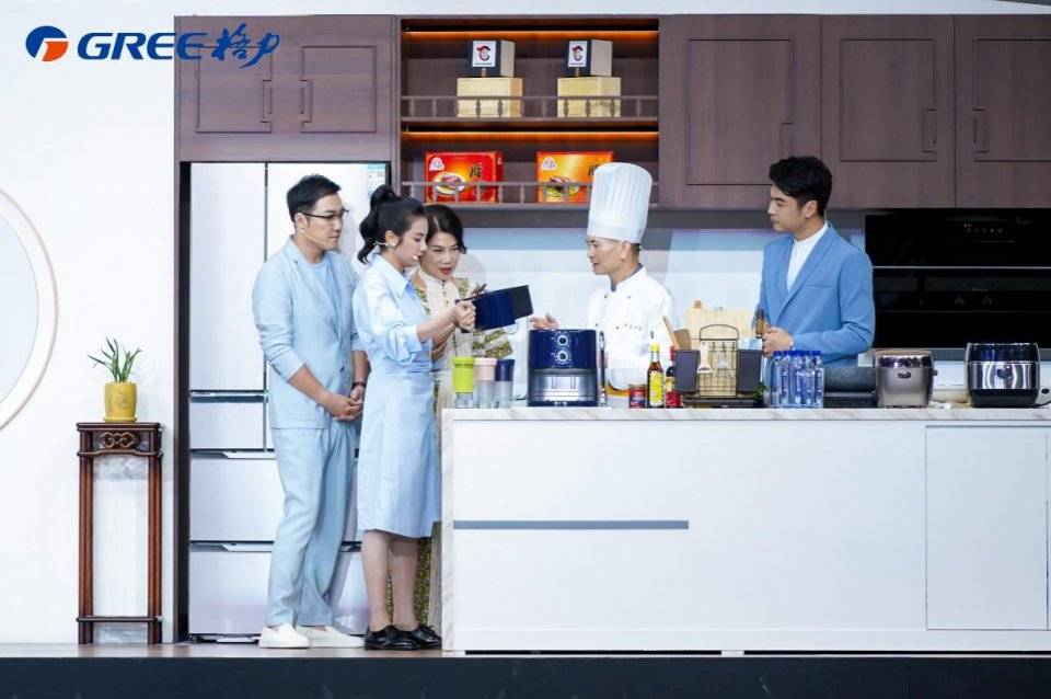 (图为格力韶关直播厨房场景现场)