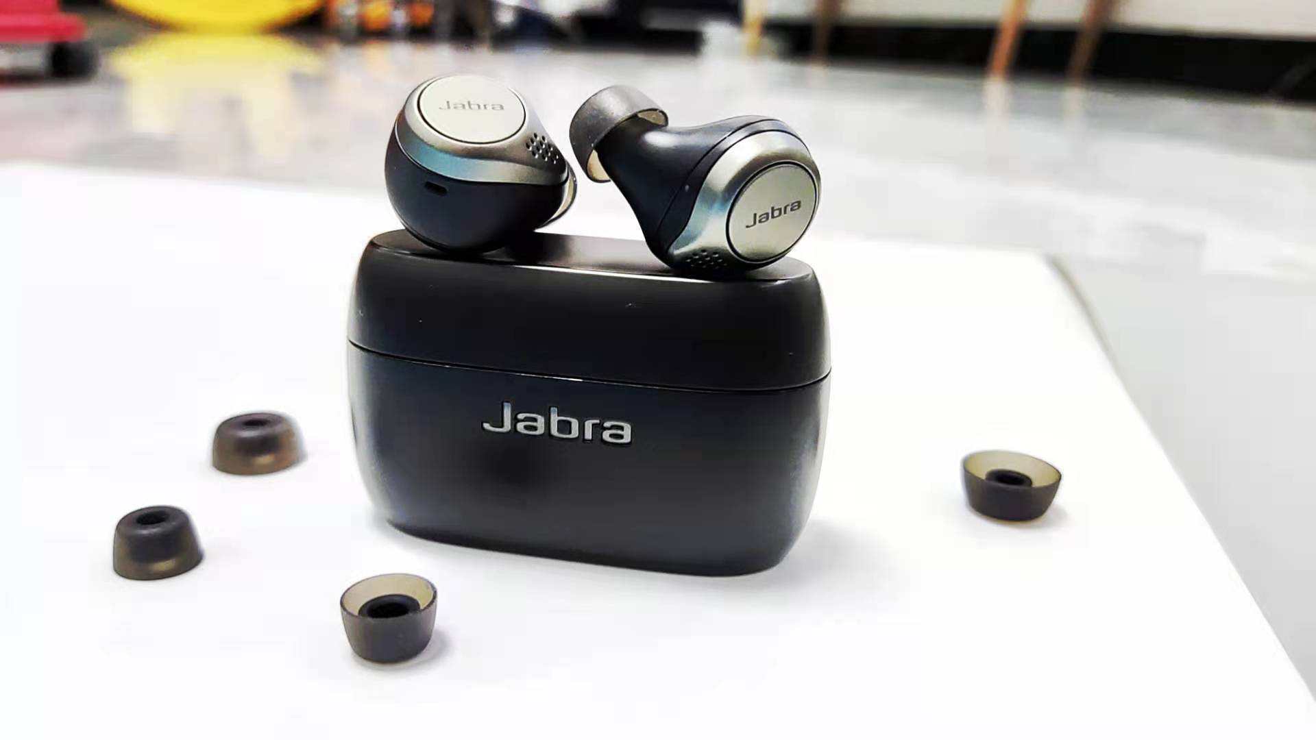 嘈杂生活需音乐相伴捷波朗elite75t音质体验满分