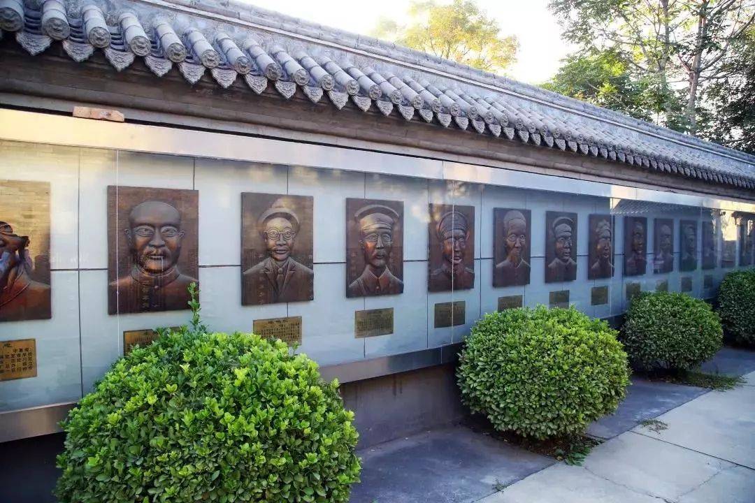 同时也展示了保定军校学员们在中国近现代重大历史事件中的业绩