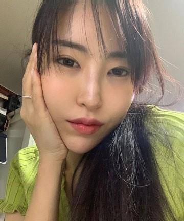 请回答1988搞笑王子贤大变样整容变美还成了健美辣妹