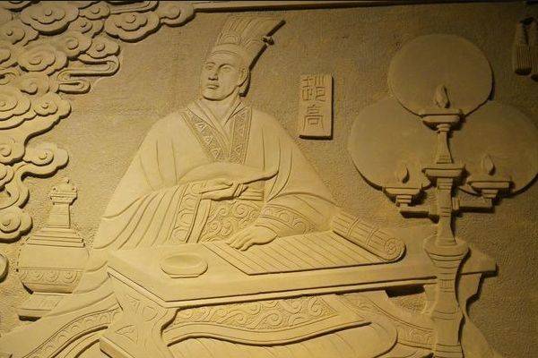 子婴继位时,赵高掌握秦廷大权,为何子婴只用5天就杀掉赵高 | 微头条