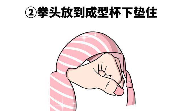 男人亲吻解女人内衣_男人抱着女人亲吻图片(3)