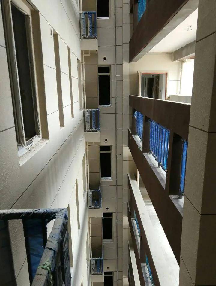 什么是连廊楼 86d2ae187c8140dc856b70e6a5ddce91.jpeg