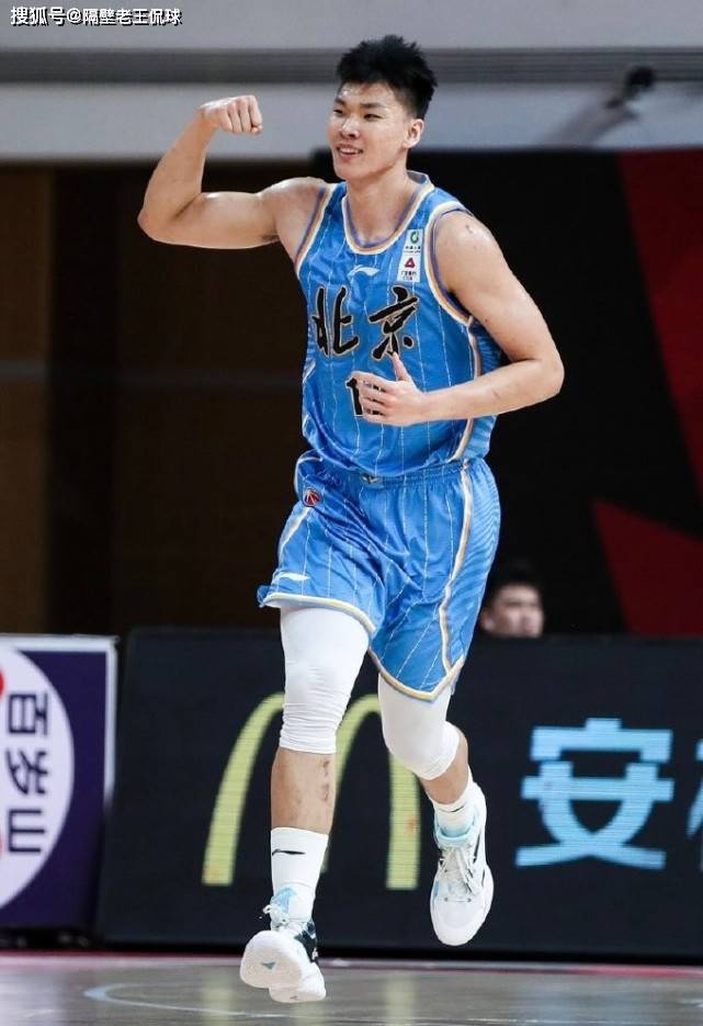 周琦,赵继伟,赵岩昊,胡金秋,孙铭徽和阿不都沙拉木,周琦当下用内涵文