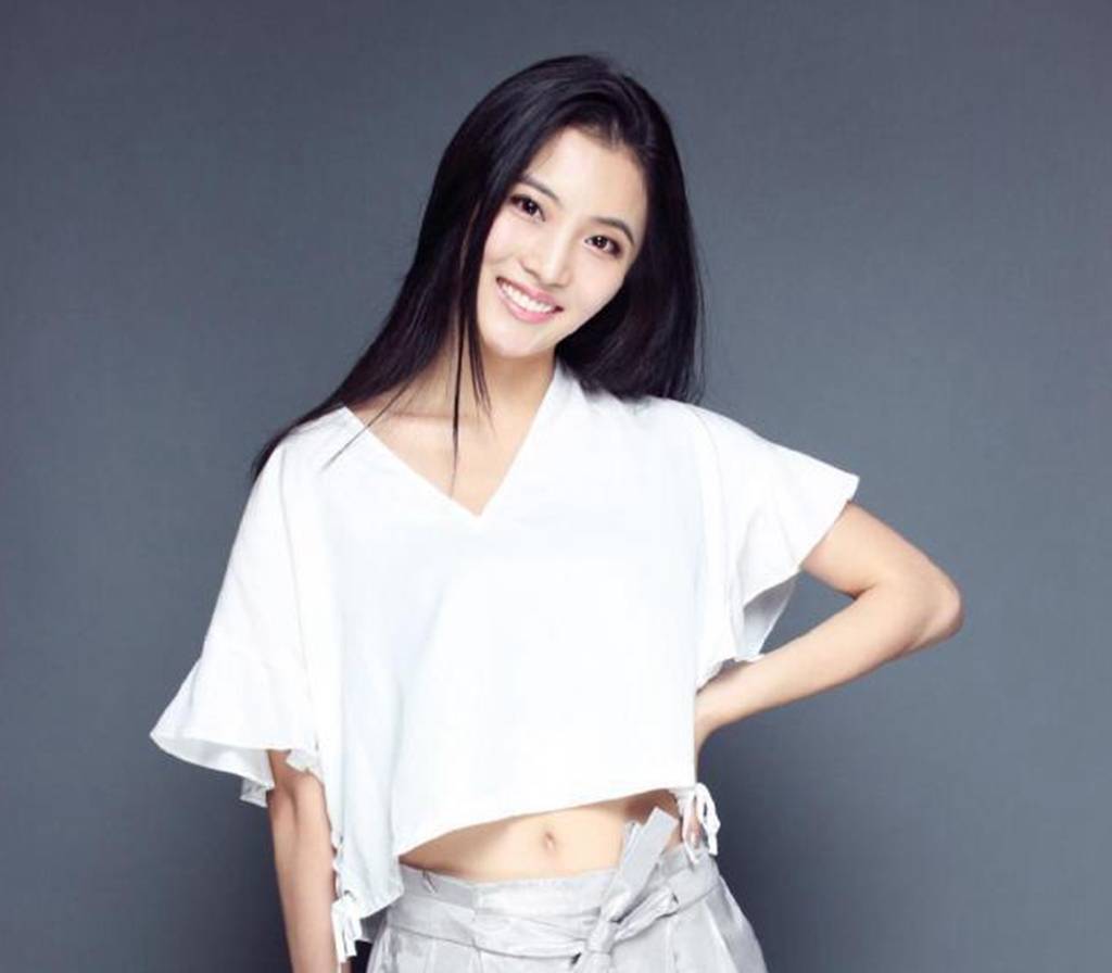 原创杨鸣感到欣慰!25岁辽篮主力主动感谢球迷,场外和女友迎来假期