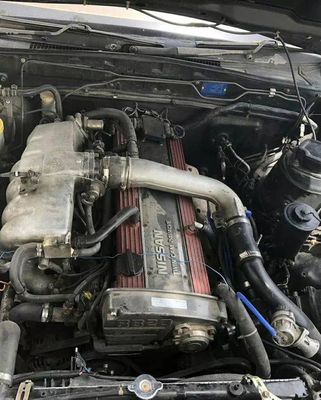 只知道日产战神 这台gts R也不是好惹的 Skyline