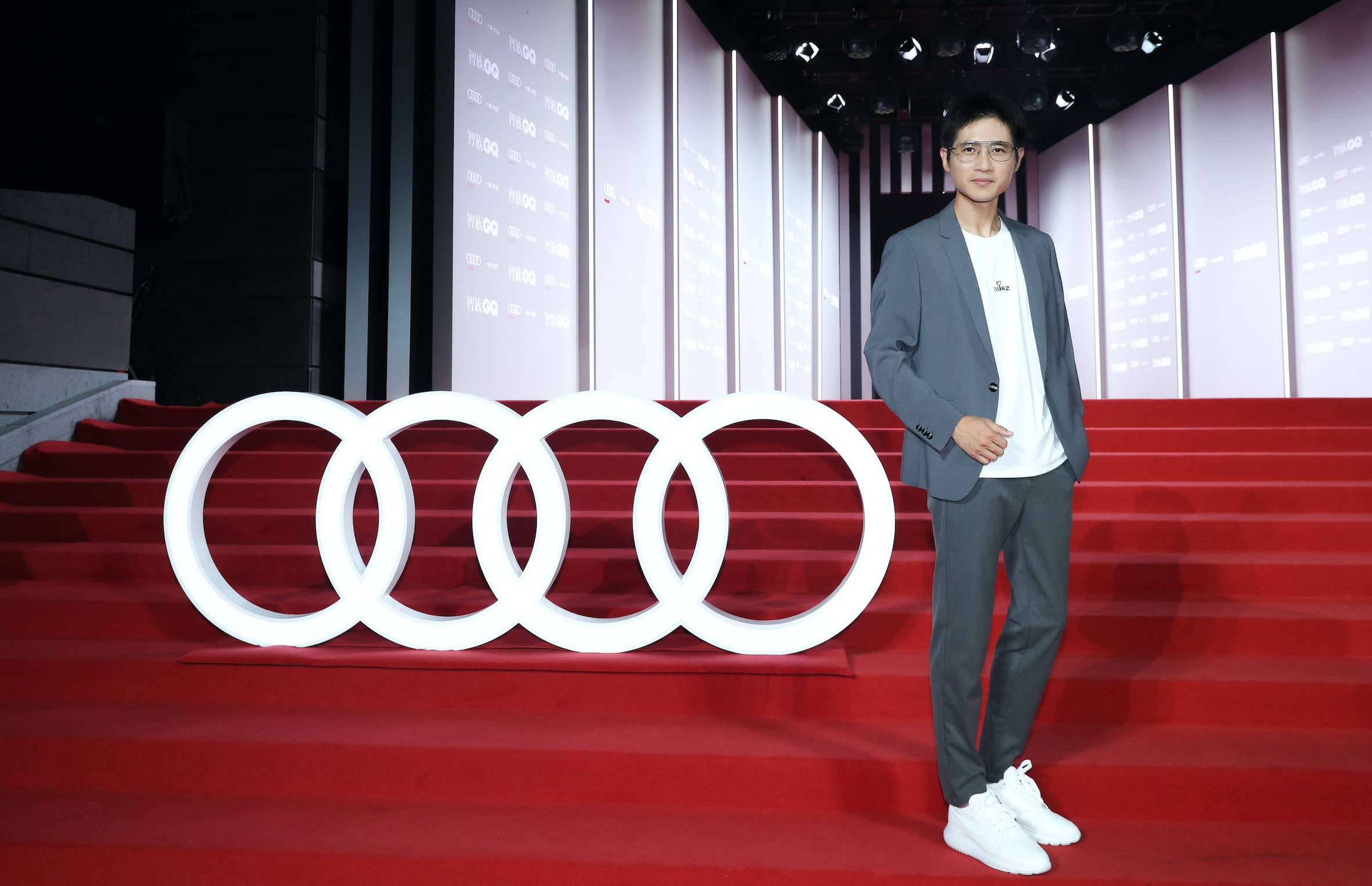 点击进入看图评论