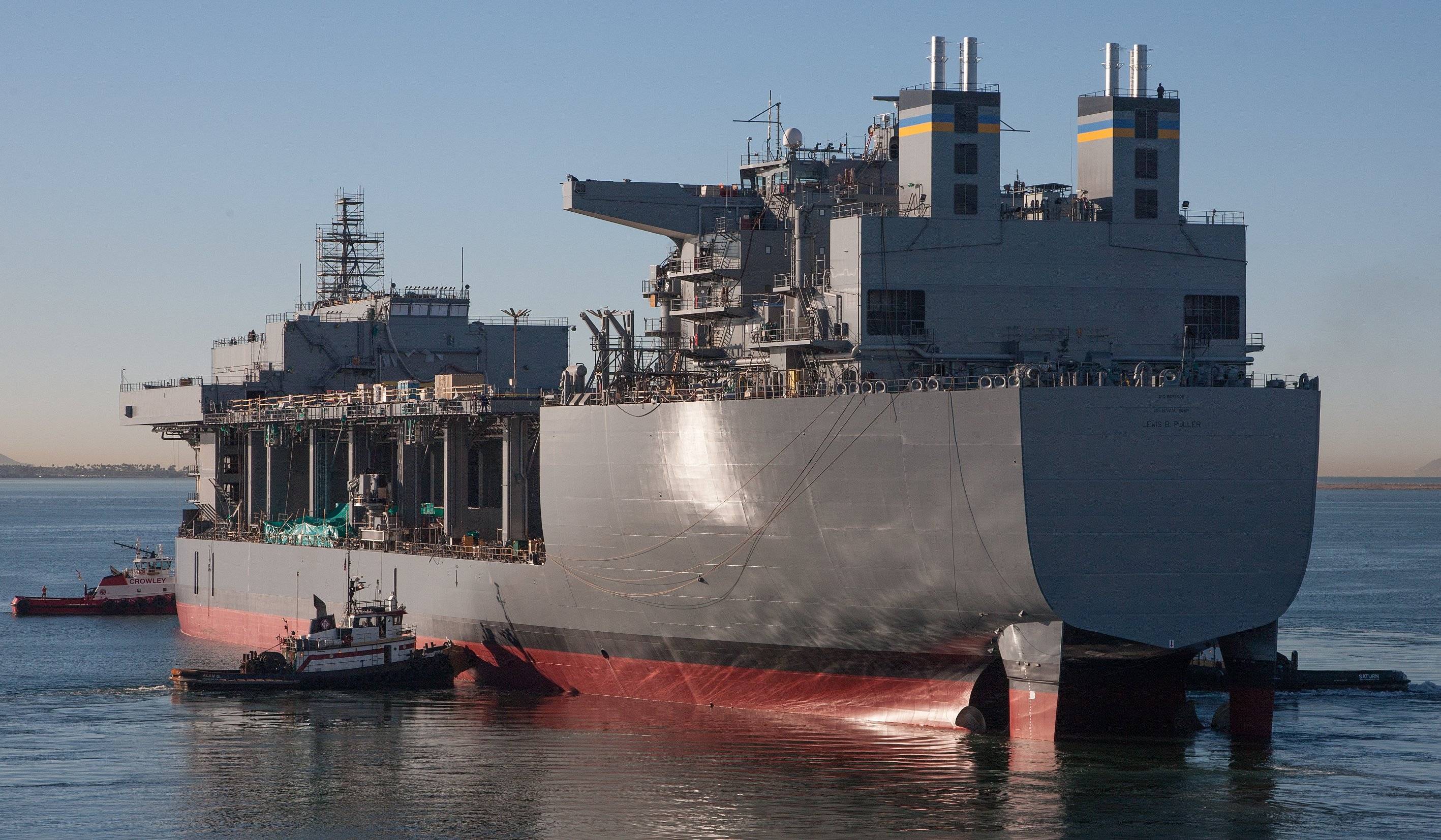 原创美打造远征基地舰造价十分低廉满足武力投射需求