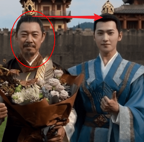 张丰毅与李若彤晒健身合照,皮肤色差明显