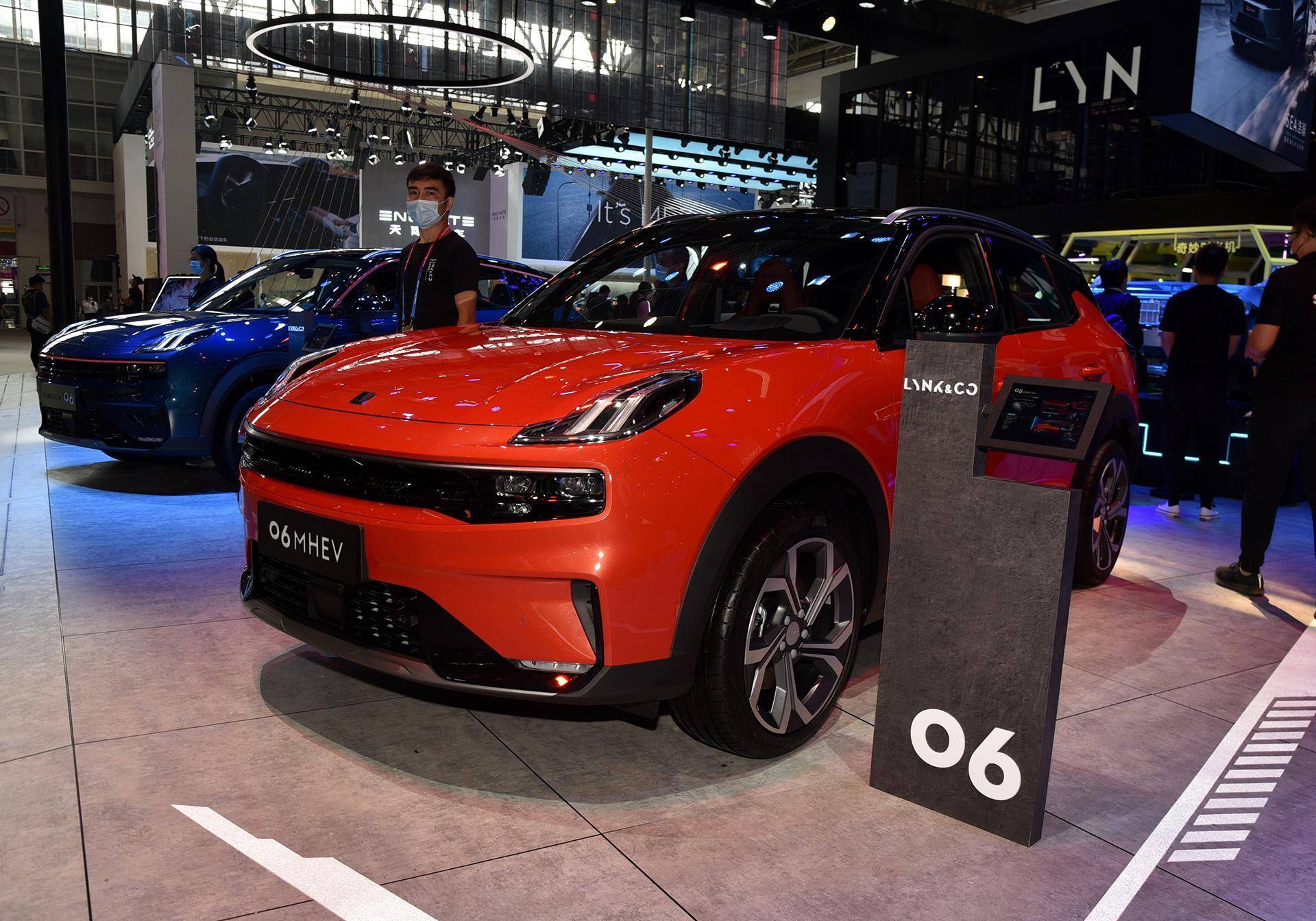 很受欢迎的国产suv92号汽油还省油实拍领克06