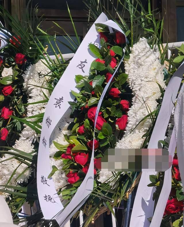 2月5日,赵英俊的追悼会在北京举行,黄渤,陈思诚,王宝强,薛之谦,包贝尔