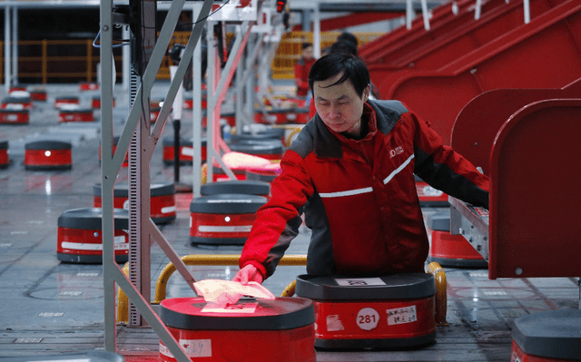 老牌快递巨头也撑不下去巅峰时期堪比京东顺丰一天派件30万件