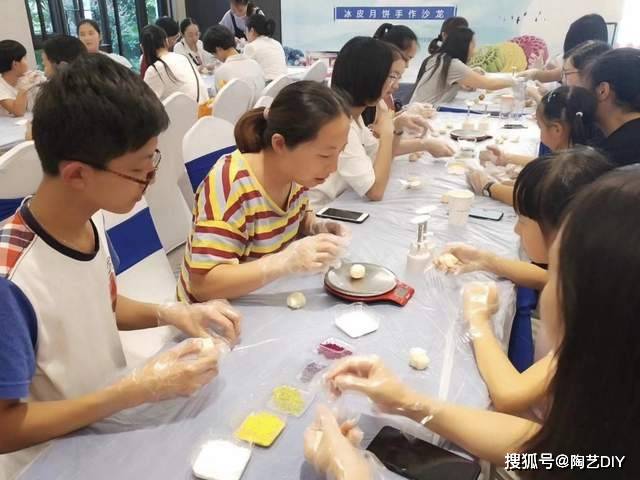 有什么可以挣钱的手工 30ff79372a464555a77b2bc8baf4b0ac.jpeg