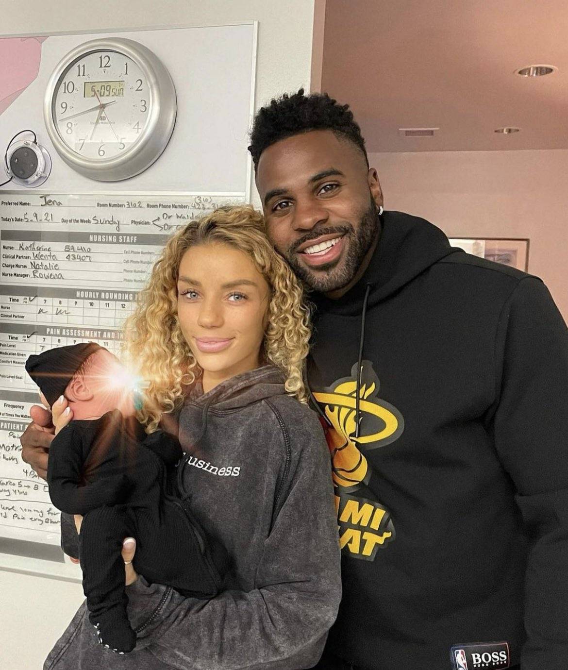 今日欧美圈火星哥乐队新单b榜再度登顶dualipa憾失个人首冠