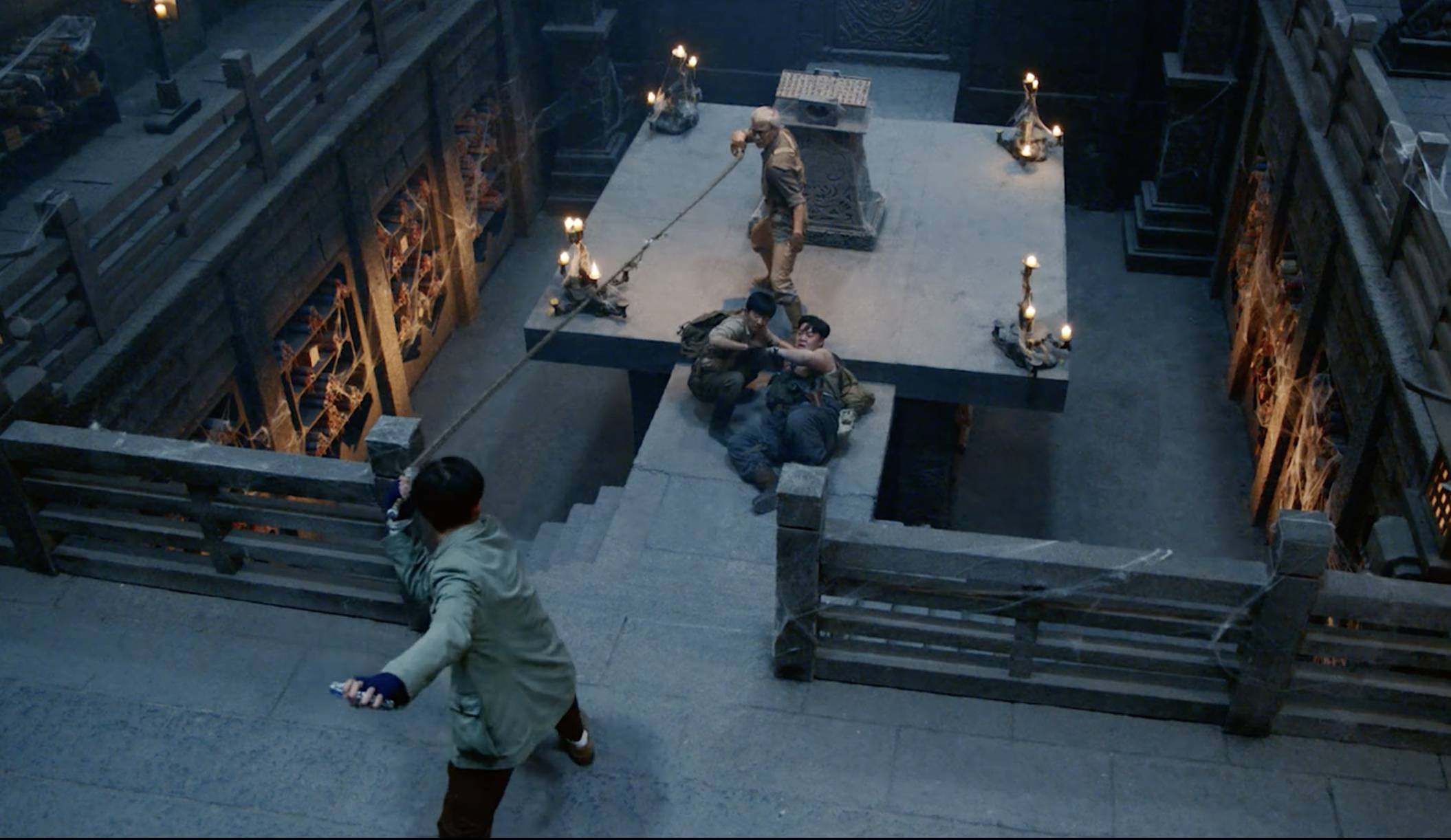 观众肯定想要看到更加优质的内容,只能说《摸金玦之守护人》是一部