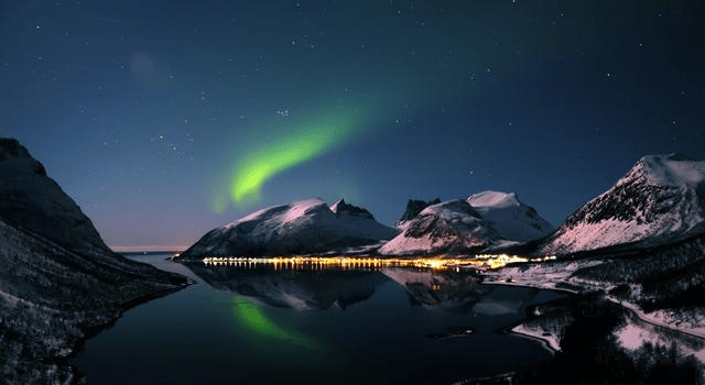 极光的本质是什么东西 3cb90f1fb44f46cf8218d91a80493e47.png