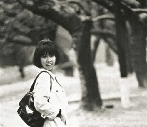 啥叫自缢 ba55cc8ad99843359fd30fcc9d25e743.png