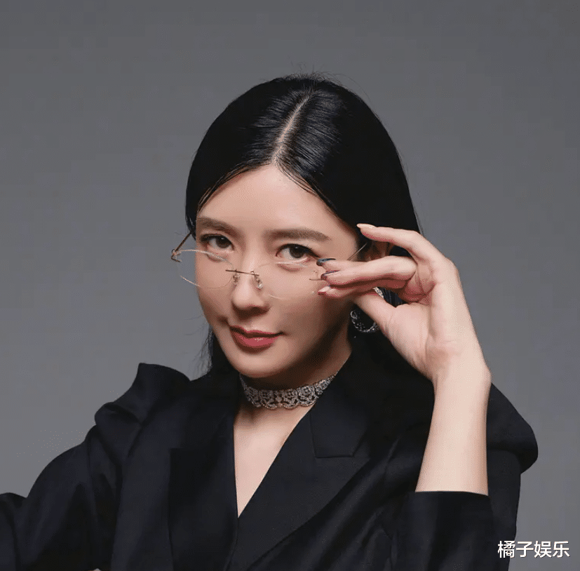 周韦彤绝食减肥引导坏风气?被全网群嘲也不冤吧