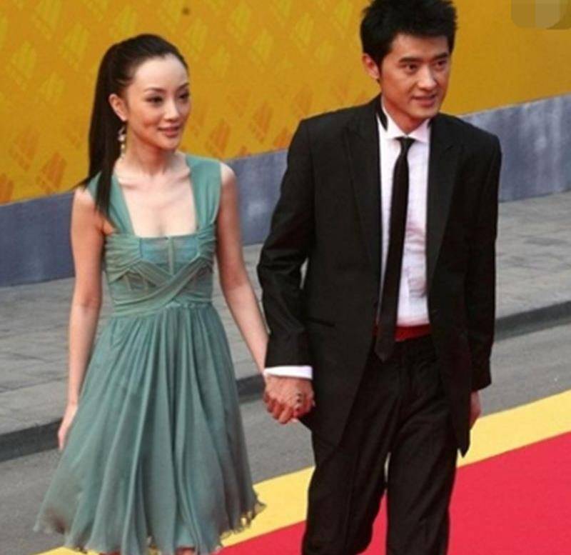 她出道多年一直不火,嫁豪门被宠12年,如今老公却火遍了全国_朱虹