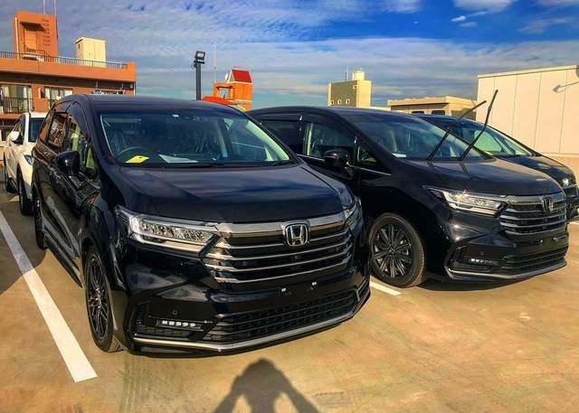 实拍本田新款奥德赛搭载24lawd四驱油耗低至49l还有8座