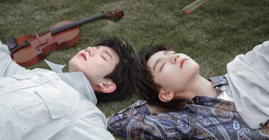 今年,凯源在不同的跨年舞台,但他们对舞台的热爱用实际行动让粉丝体会