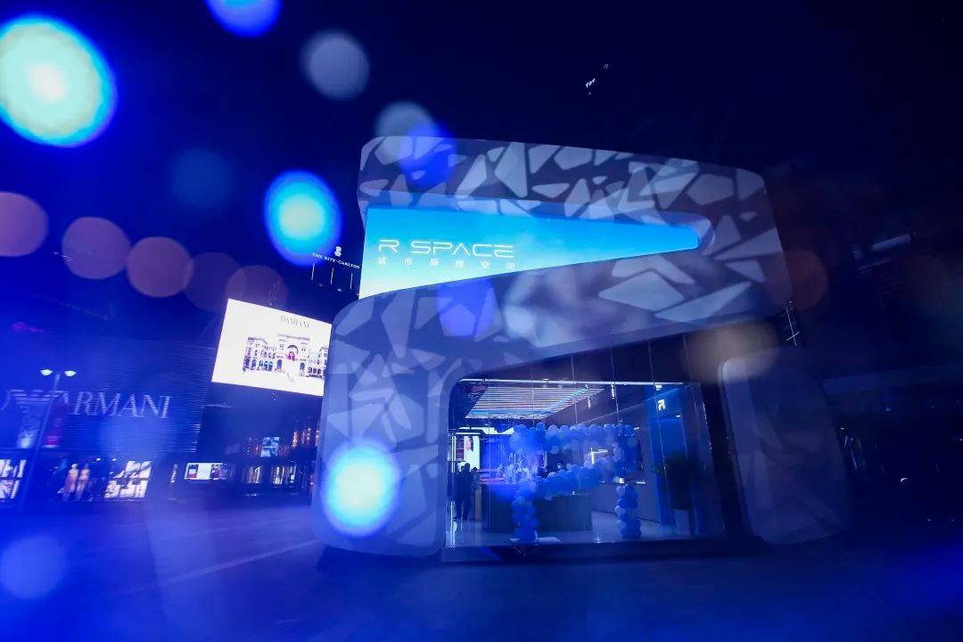 科技美学vivoxfold 99e5b97fd4524899965e79c5d38c3f28.jpeg