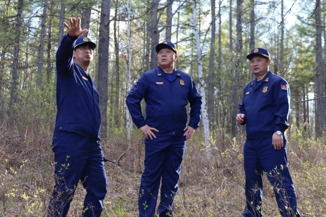 森林消防局徐平局长深入内蒙古森林总队检查调研春季森林草原防灭火