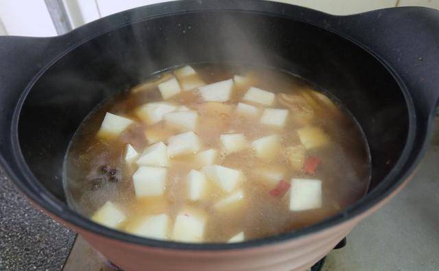 什么炖羊肉驱寒 237e7e7ab1a148a69eef909932649c26.jpeg