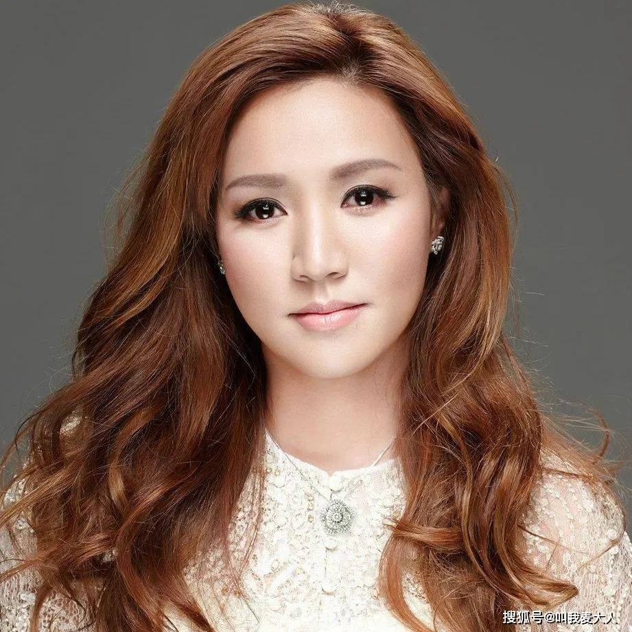 原创香港知名歌手惨遭豪门抛弃离婚后患两个肿瘤今独自抚养两孩子