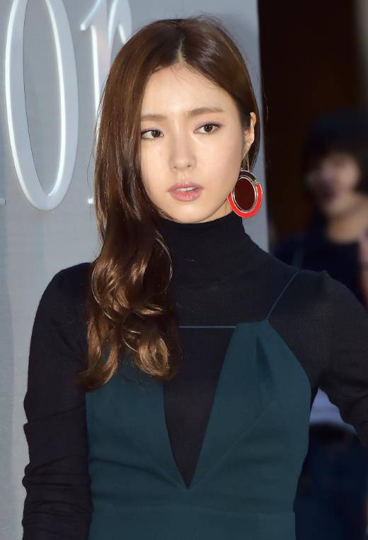 原创宅男杀手申世景27年连斩18位男神因演技被喷今爆曾遭n号房偷拍