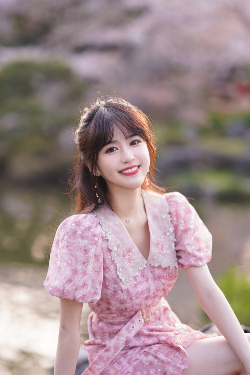 超纯净的笑颜,是充满初恋感的邻家女孩,千万不要错过_王乔熙