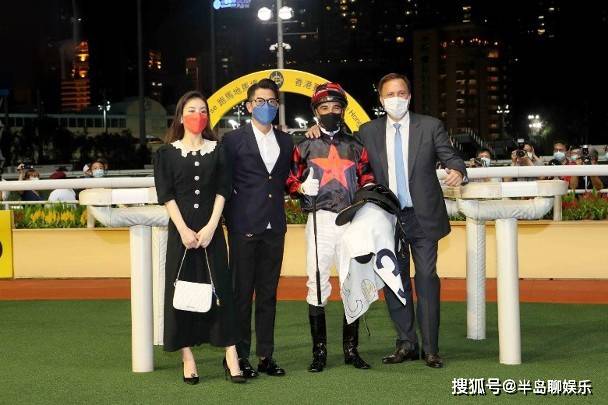 方媛郭富城马场现身 a46c332caf4a4ae49dcdce7dd3275f84.jpeg