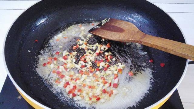 炒什么菜用猪油最好 caf91ac83aeb488b9ee5bd57dcc7f505.jpeg