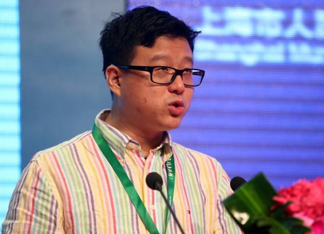 广州新首富诞生!身家2000亿,一天净赚5500万,比许家印还有钱!