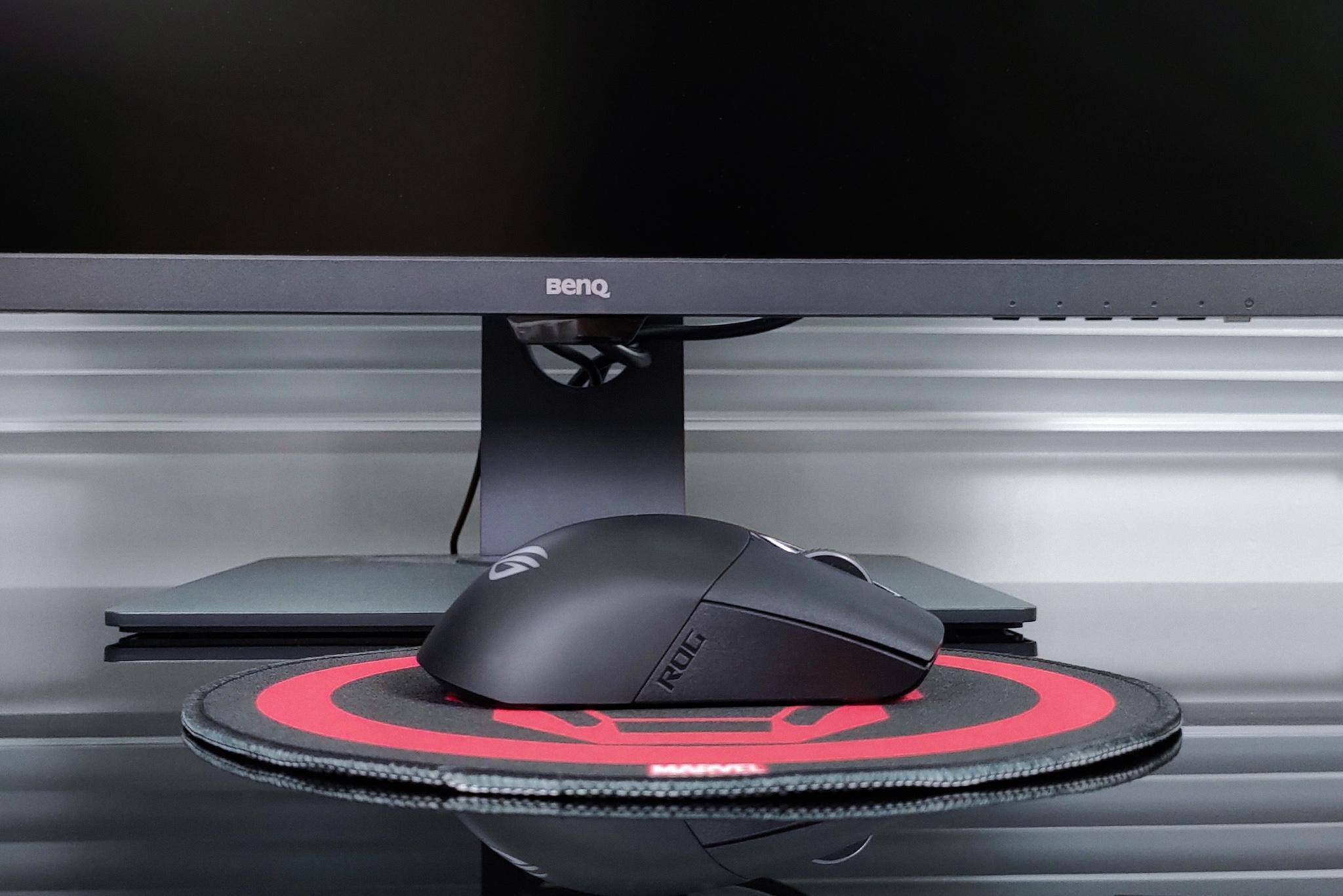 电脑外设三件套显示器 a32cb7af704142608b895c3fda34371f.jpeg