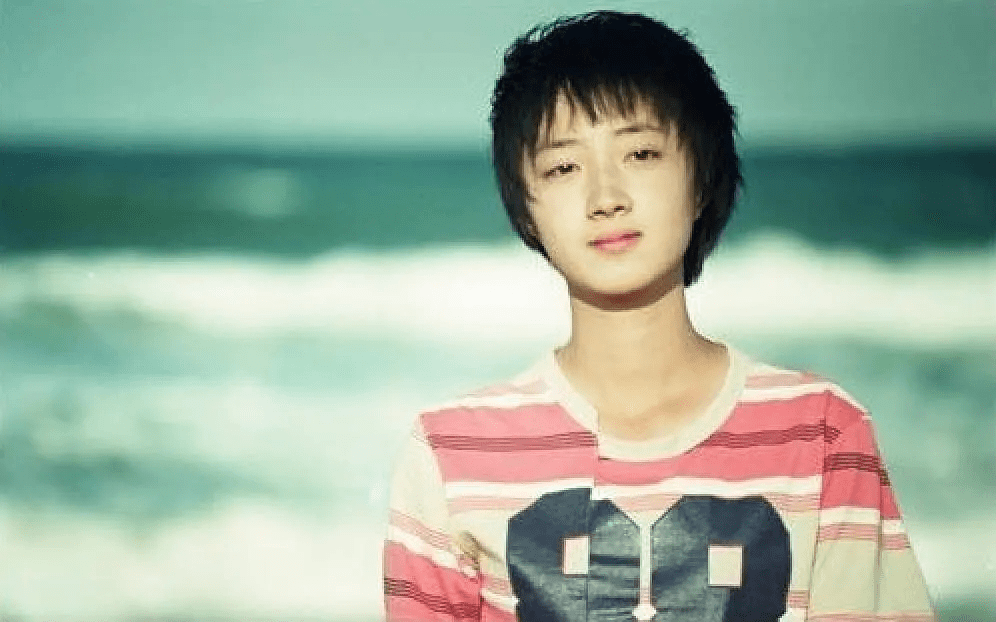 蓝小姐和黄小姐的真名 9c2f5fd7b2c74fdda7417243e2b1b066.png