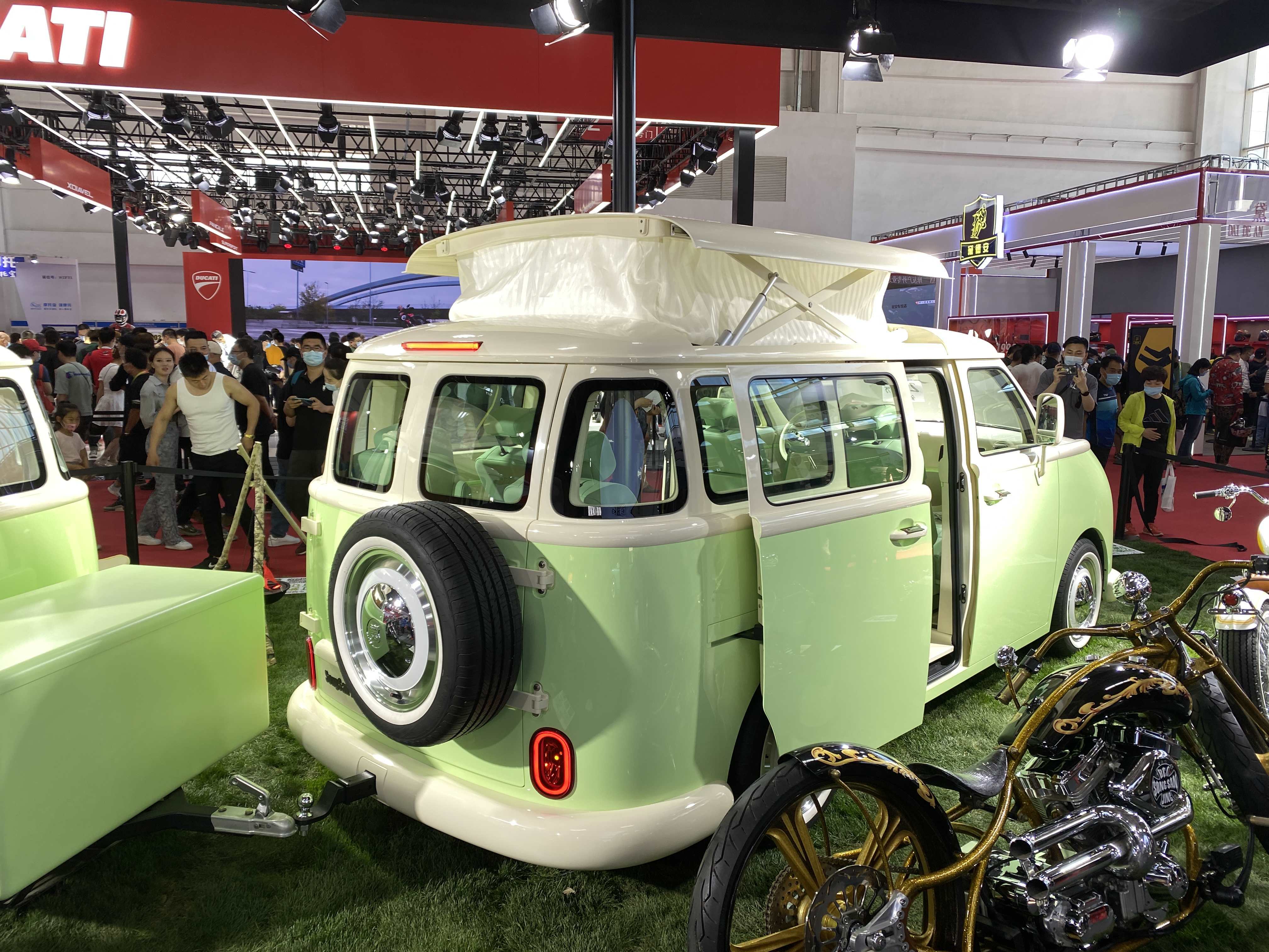 主打复古风格的mpv松散sssummer正式上市