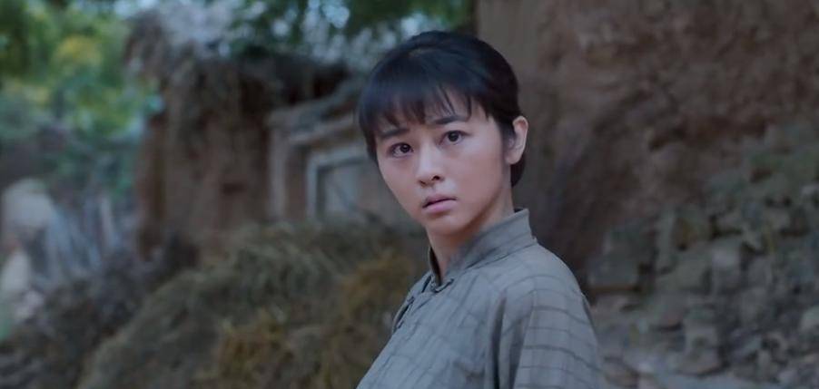 白鹿原患淫疯病的冷秋月三座大山让她成了吃草的畜生