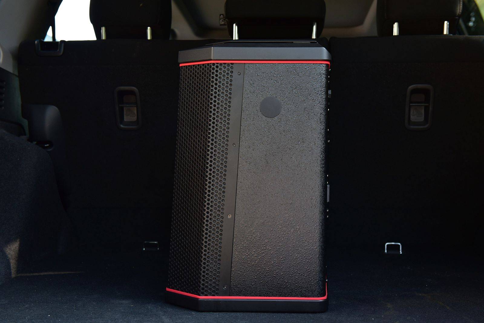 外媒眼中的蓝牙音箱野兽德国teufel黑立方户外音箱体验