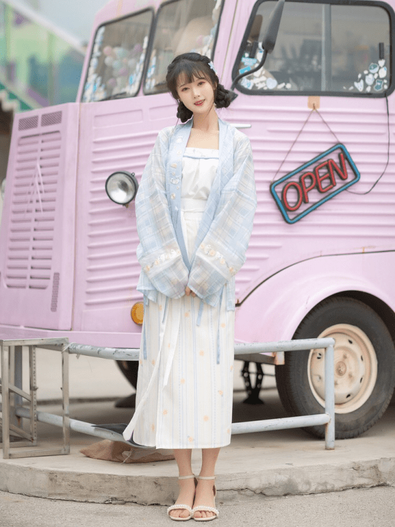 清凉汉服出行,从凉鞋做起!