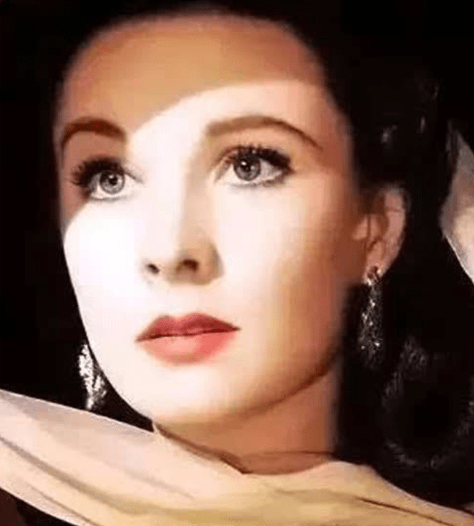 埃及最美公主:因生不出儿子被废弃,二婚生儿子打脸伊朗末代国王_法丝