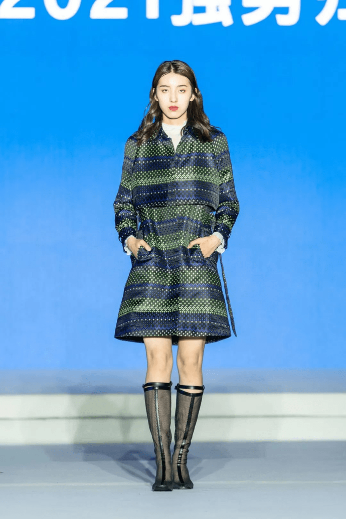 上工富怡2021天津时装周在水幕大秀中圆满闭幕