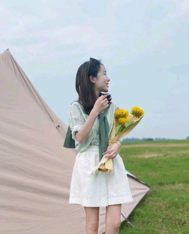 什么时候才会学会打扮 184e0ce9b80e471caa90dcedf21b7e01.jpeg