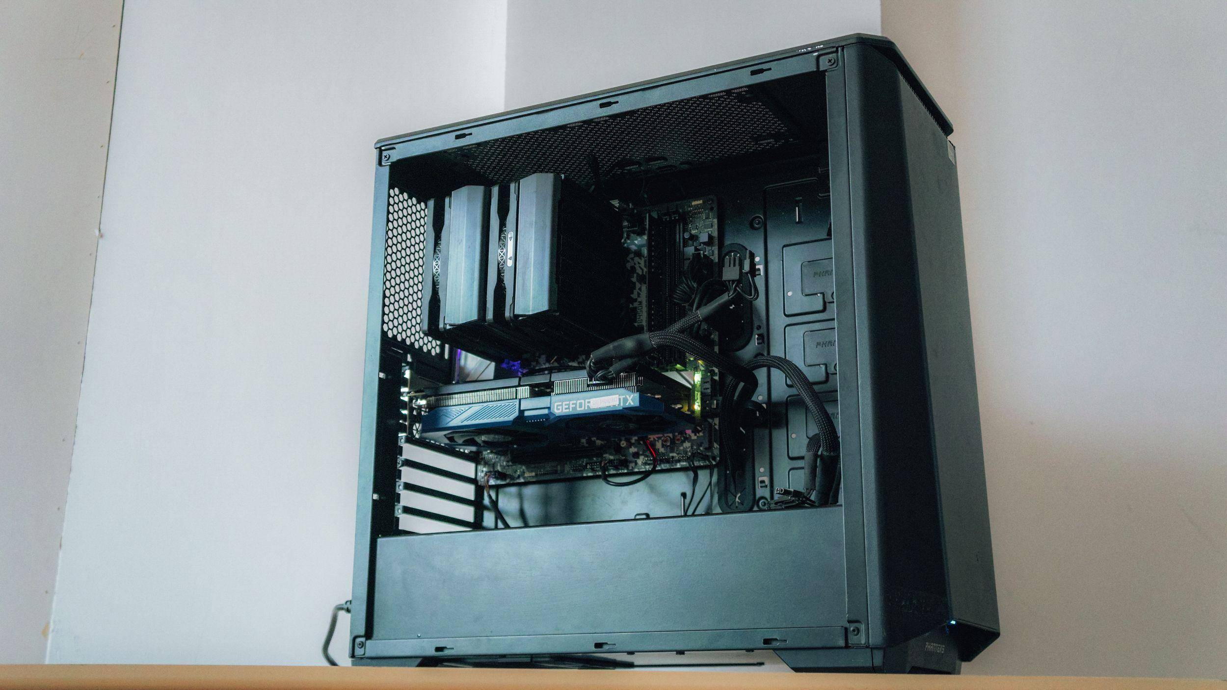 不爱彩妆爱武装 大霜塔PRO夏日大作战。