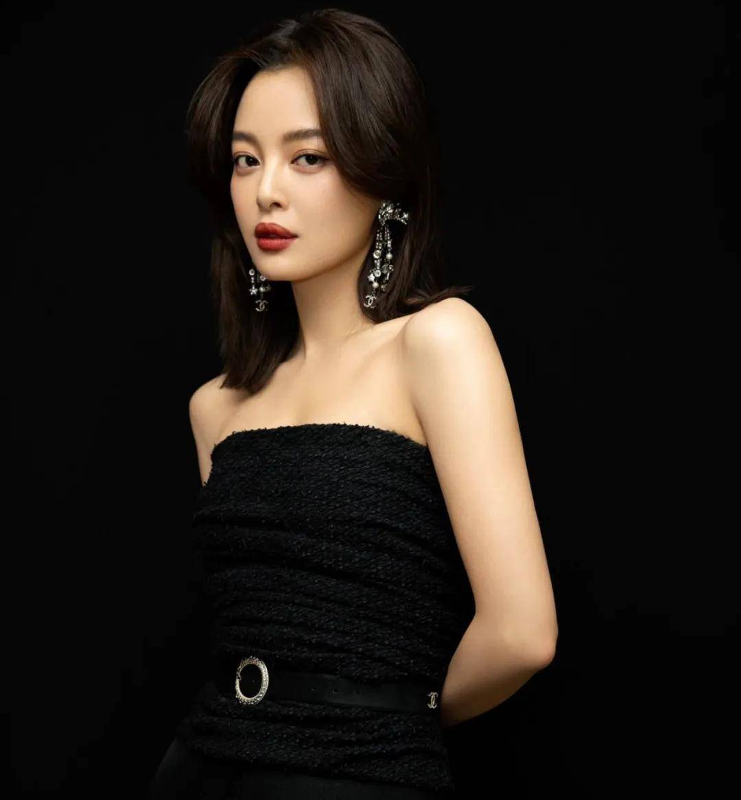 chanel之后又拿下万宝龙是什么让辛芷蕾在时尚界这么吃香