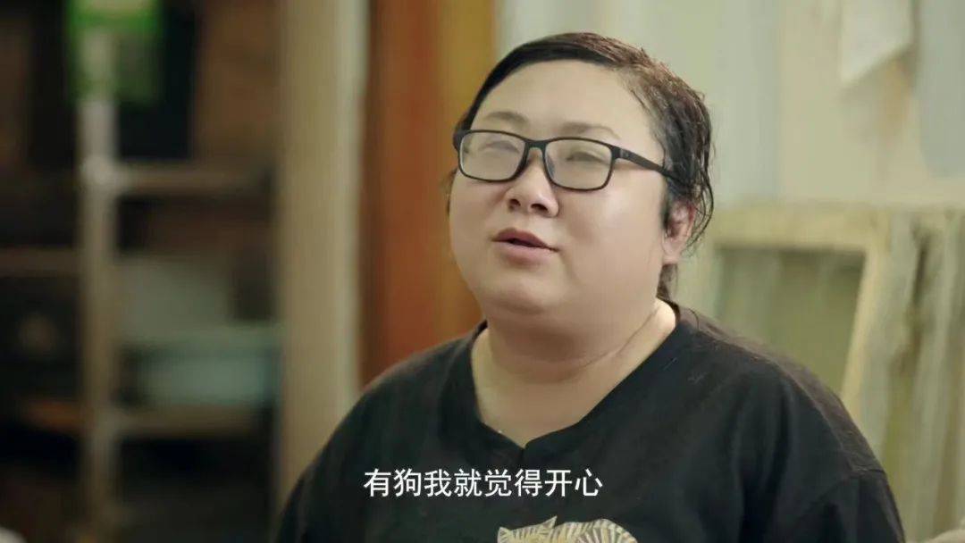 她历经成都版"何以为家":治愈500万人_罗凌