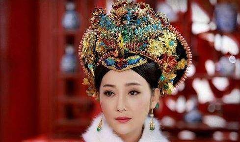 原创她是清史第一位皇太后一生历经3朝未曾生儿子却稳坐后位多年