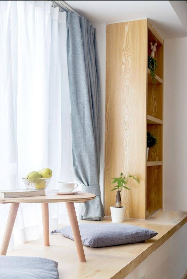 飘窗的窗户不好关怎么办 2c73166a862f4280a927920c1f6bbbd0.jpeg