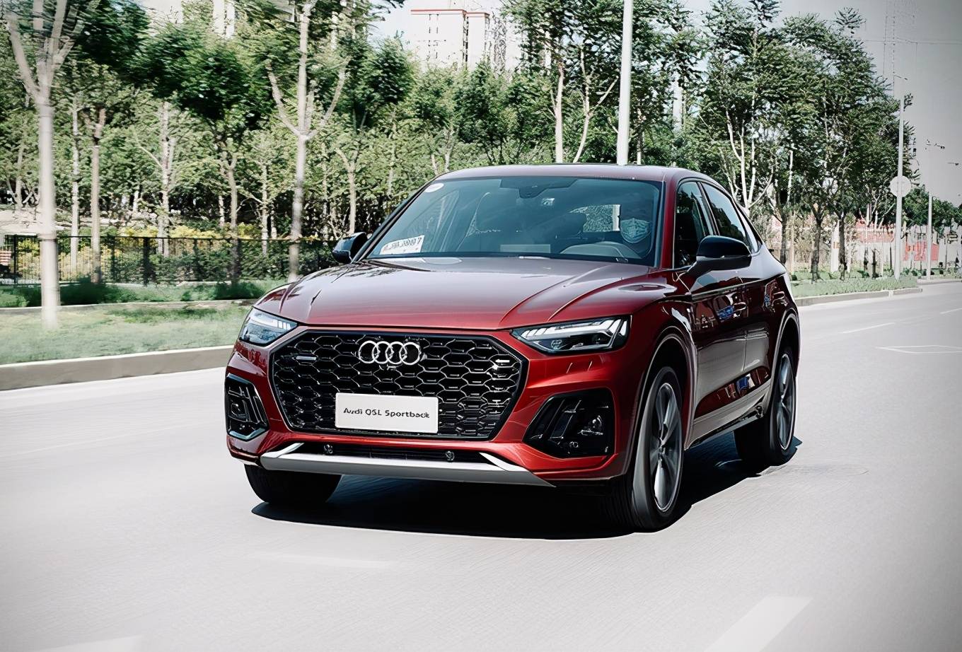 《豪华180》评测:奥迪q5l sportback 居然"不及格"